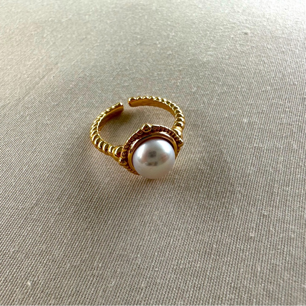 925 Sterling Silver, 18k gold plated, natural pearls, rings, gold tone